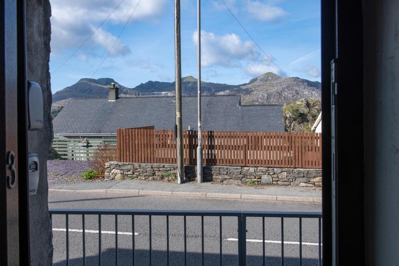 Homely Cottage With Garden And Mountain-View Blaenau Ffestiniog Exterior foto