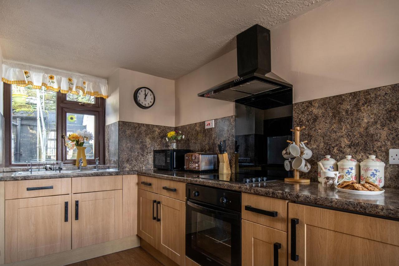 Homely Cottage With Garden And Mountain-View Blaenau Ffestiniog Exterior foto